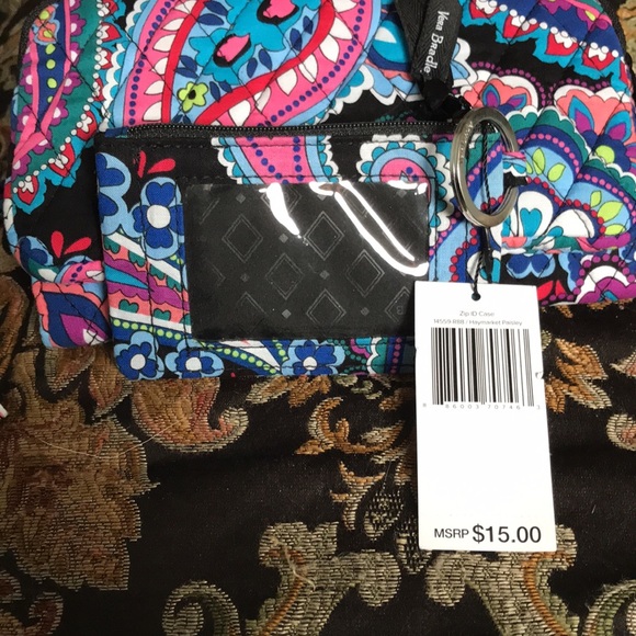 Vera Bradley crossbody/ wristlet - Picture 3 of 4